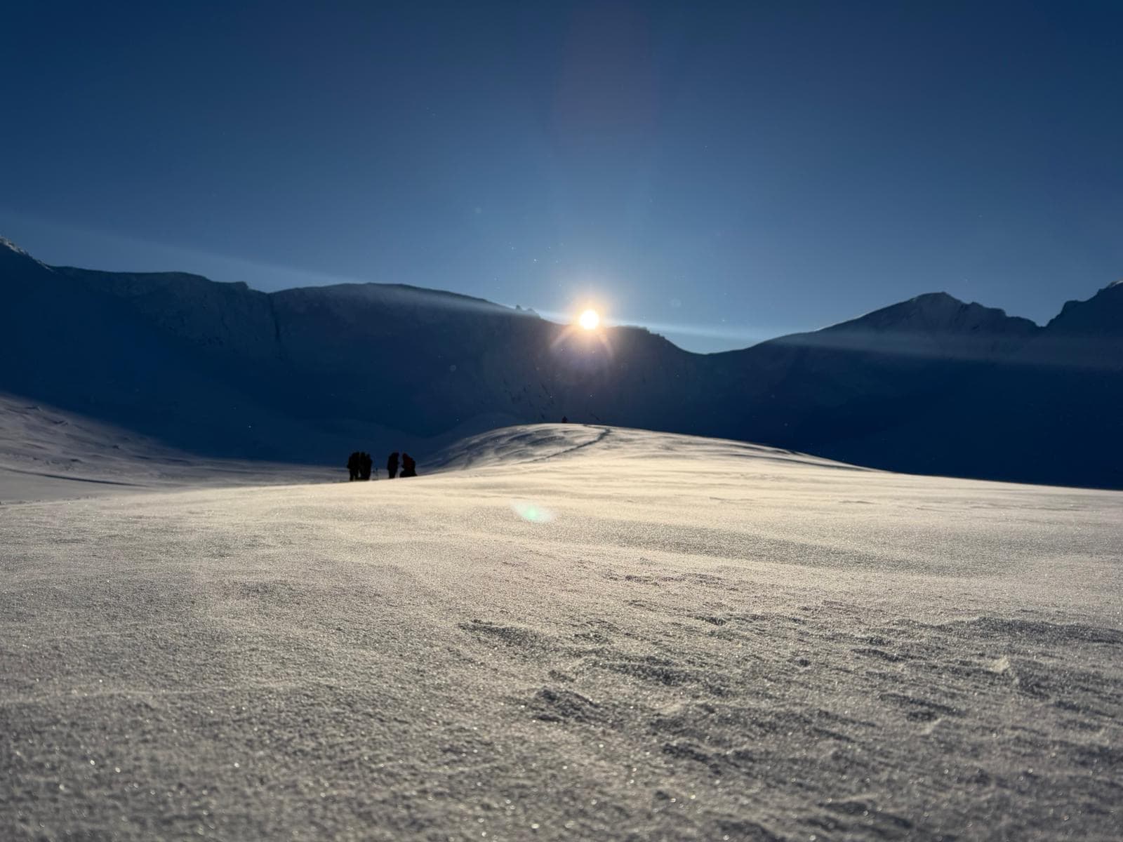 Winter mountaineering: what changes and how to prepare