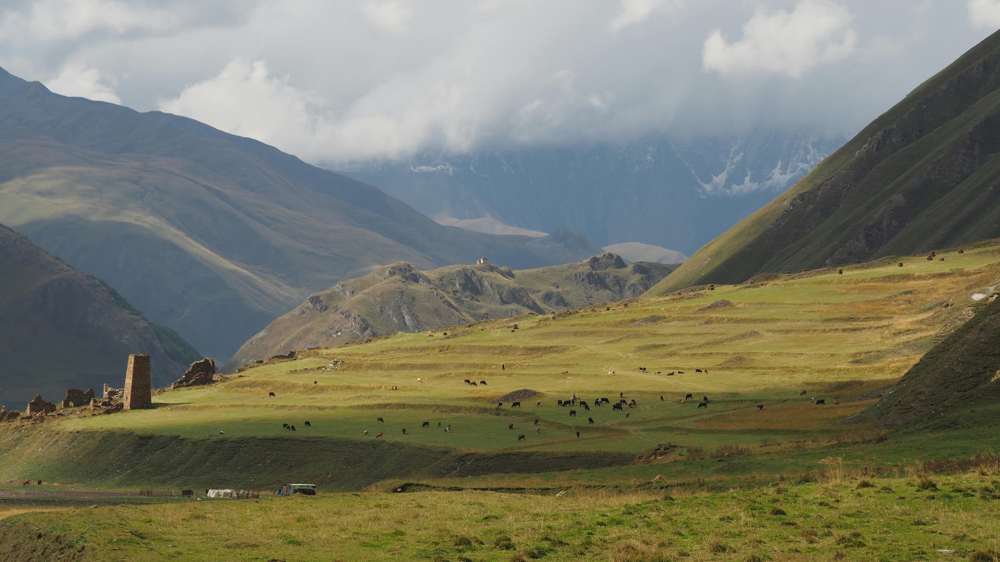 Georgia: Kazbegi & The Caucasus — photo 3